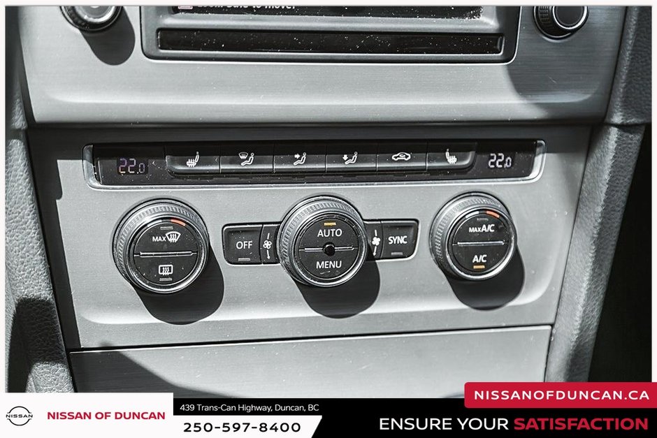 2016 Volkswagen Golf Sportwagon Trendline-31
