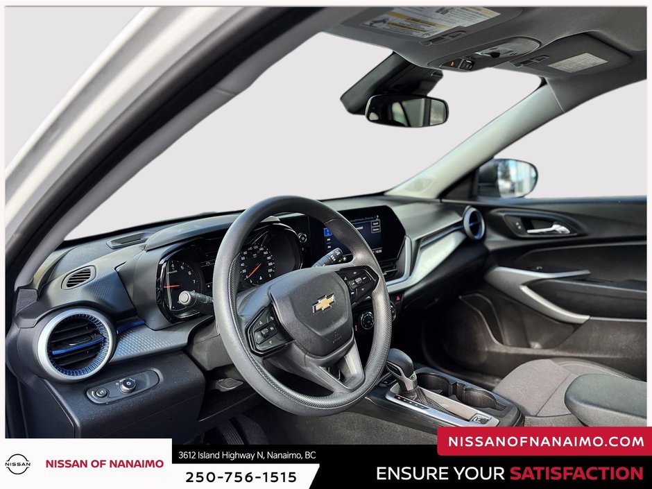 2024 Chevrolet Trax LS-17