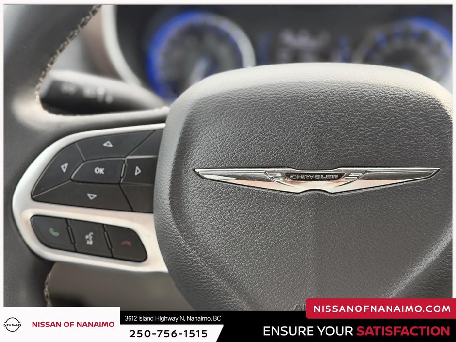 2023 Chrysler Grand Caravan SXT-16