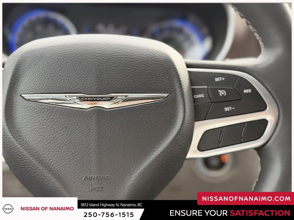 2023 Chrysler Grand Caravan SXT-17