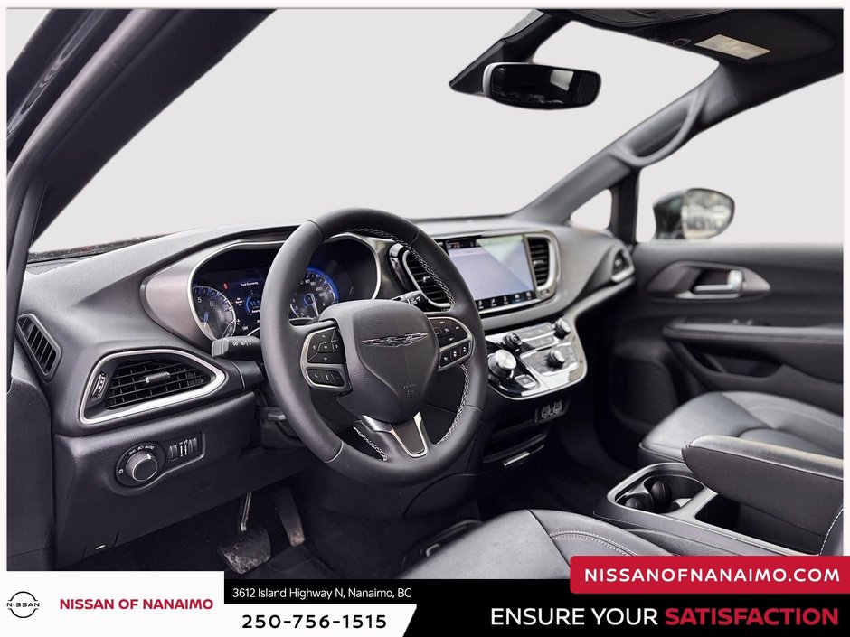 2025 Chrysler Grand Caravan SXT-15