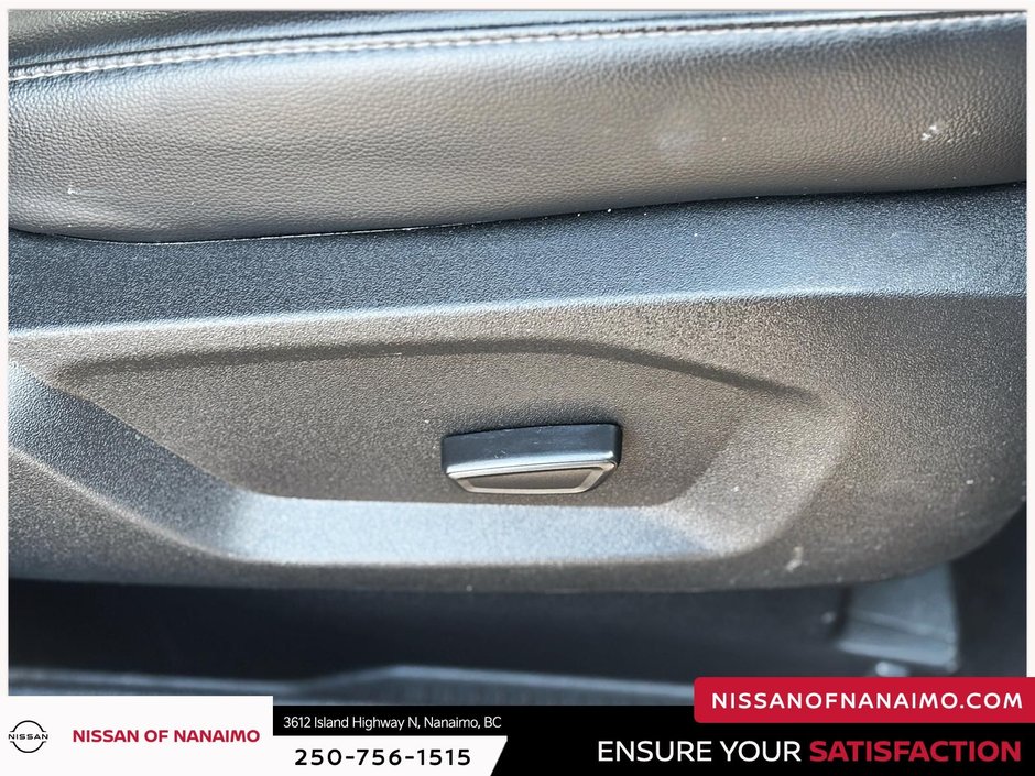 2023 Ford Edge SEL-17