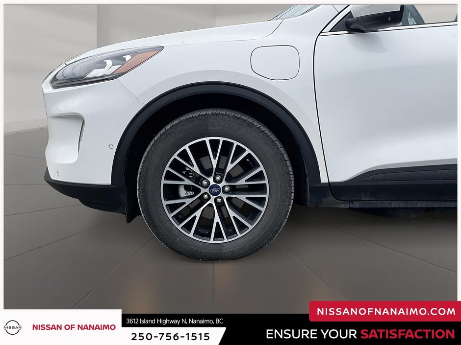 2022 Ford Escape Plug-In Hybrid Titanium-39