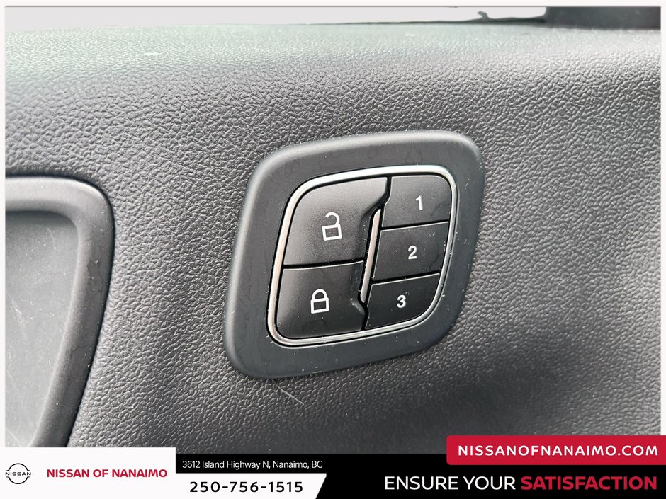 2023 Ford Escape Plug-in Hybrid Base-35