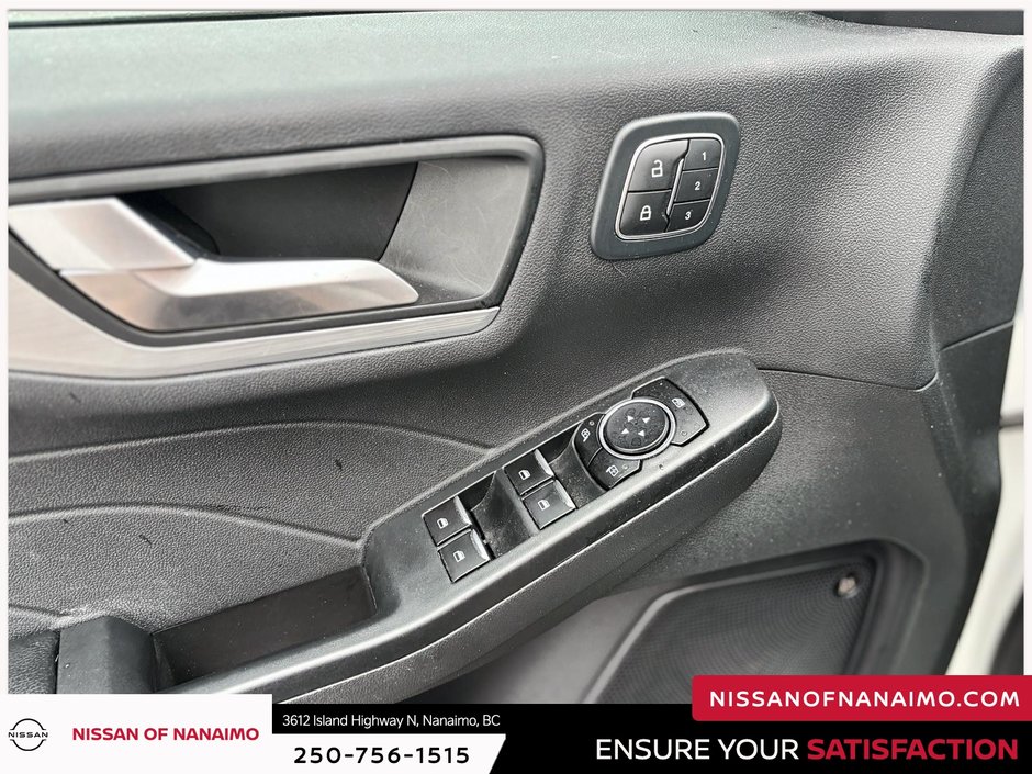 2023 Ford Escape Plug-in Hybrid Base-34