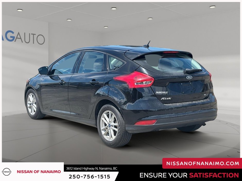 2017 Ford Focus SE-9