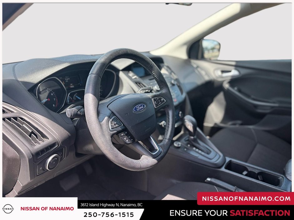 2017 Ford Focus SE-26