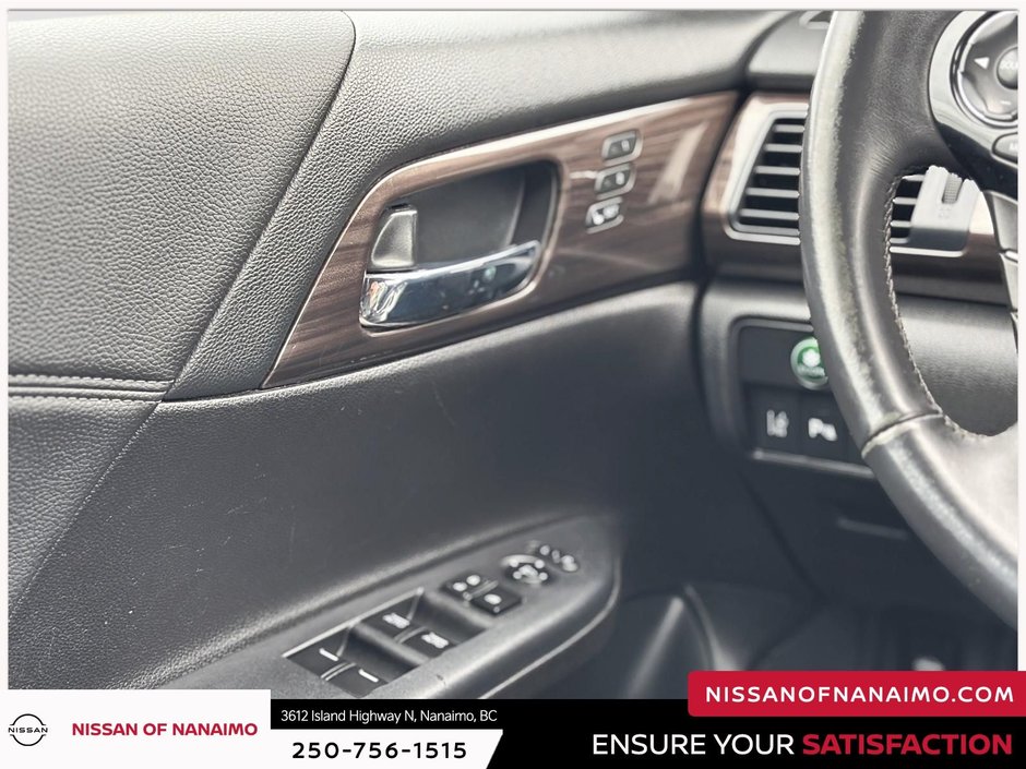 2017 Honda Accord Touring-23