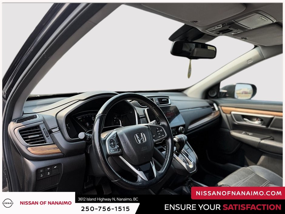 2017 Honda CR-V Touring-33