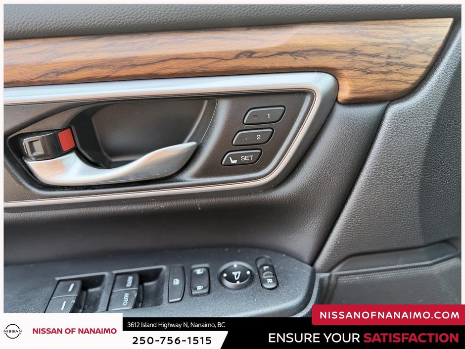2017 Honda CR-V Touring-36