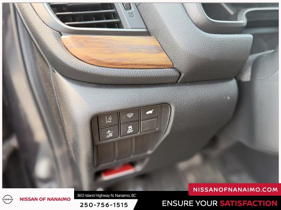 2017 Honda CR-V Touring-35