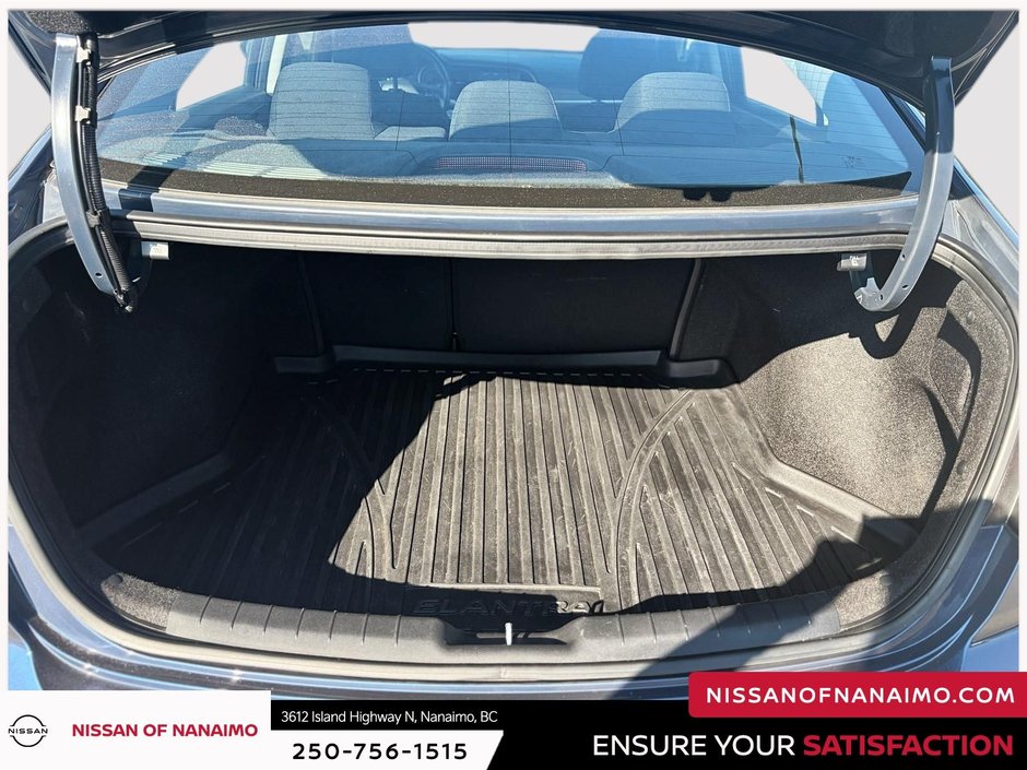 2019 Hyundai Elantra Preferred-9