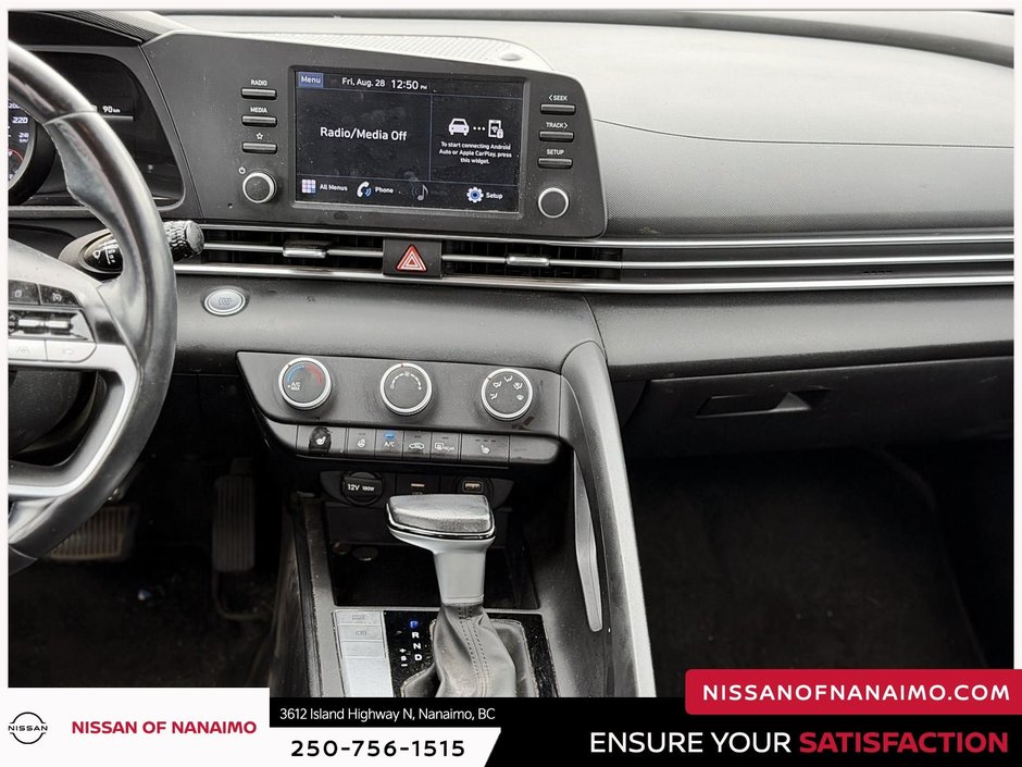 2023 Hyundai Elantra Preferred-17