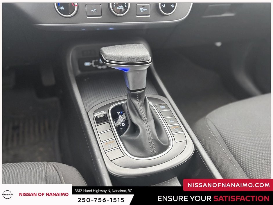 2025 Hyundai Kona 2.0L Essential-13