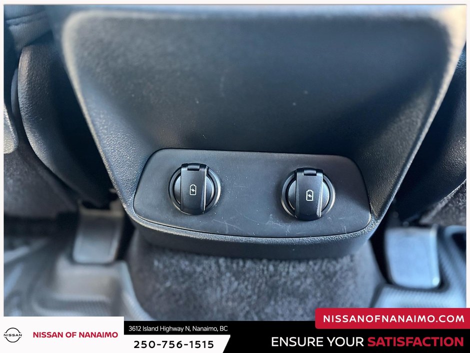 2020 Hyundai Santa Fe Essential-15