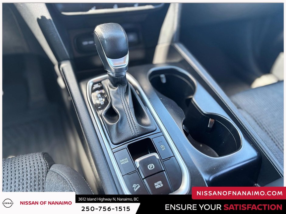 2020 Hyundai Santa Fe Essential-19
