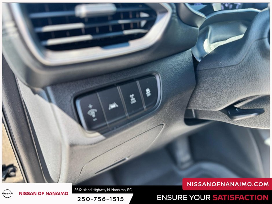 2020 Hyundai Santa Fe Essential-28