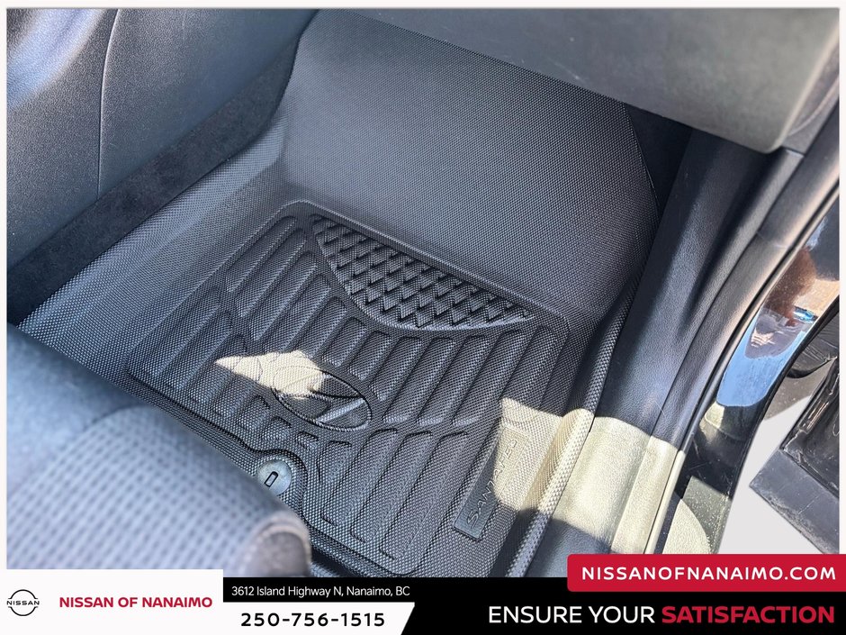 2020 Hyundai Santa Fe Essential-25
