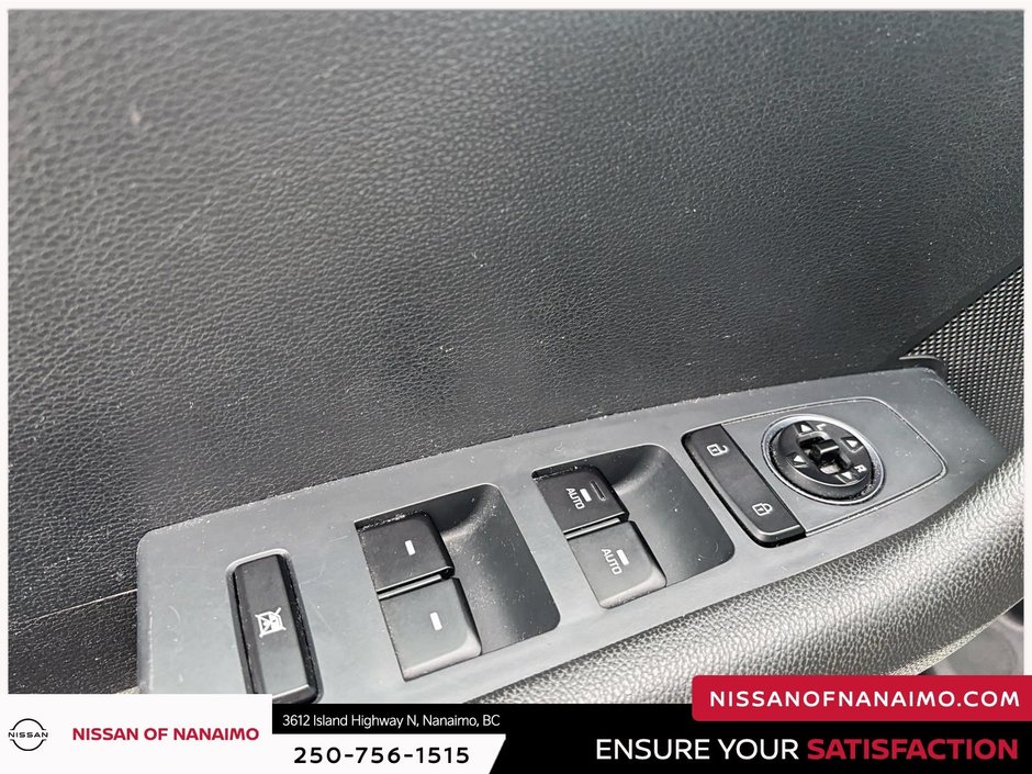 2017 Hyundai Sonata Base-32