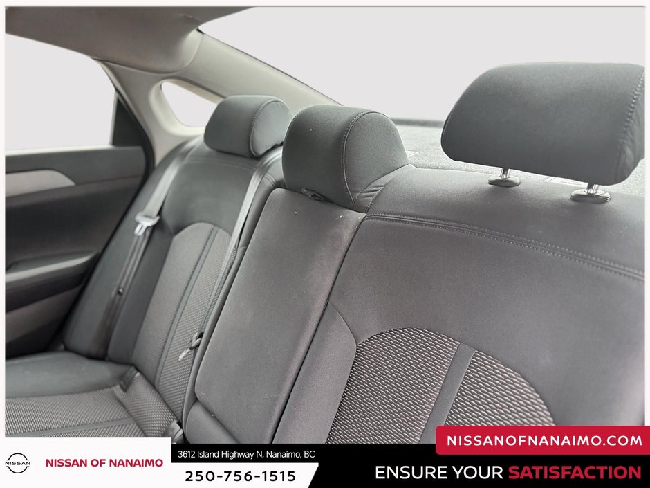 2017 Hyundai Sonata Base-9