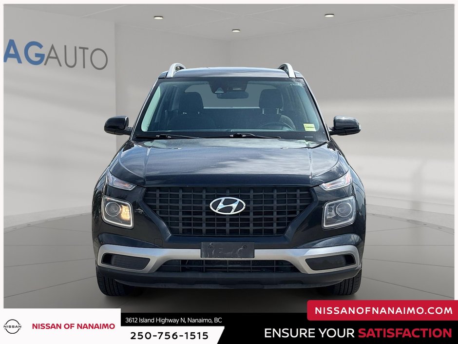 2022 Hyundai Venue Preferred-1