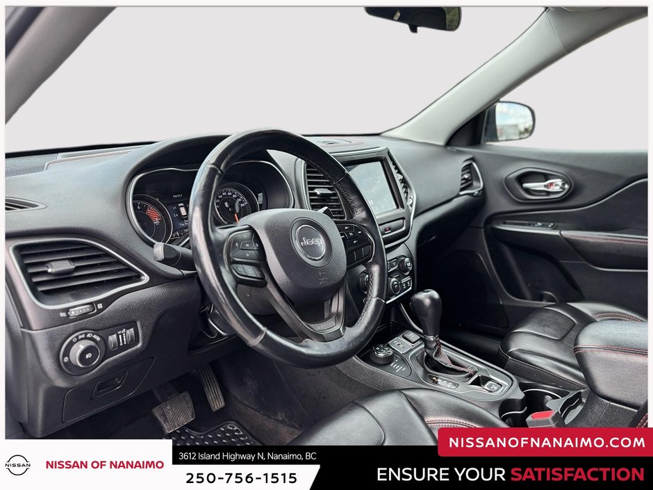 2019 Jeep Cherokee Trailhawk-26