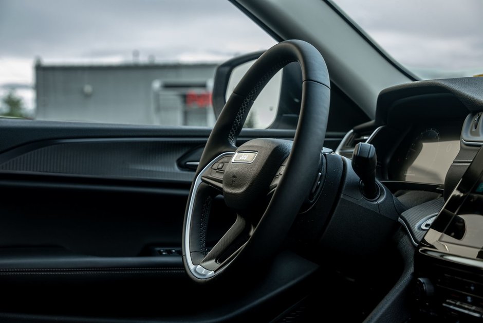 2023 Jeep Grand Cherokee Laredo-19