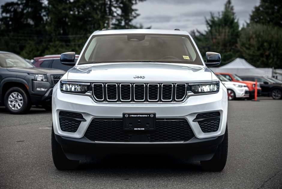 2023 Jeep Grand Cherokee Laredo-1