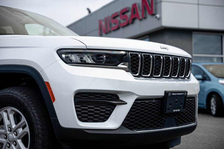 2023 Jeep Grand Cherokee Laredo-26