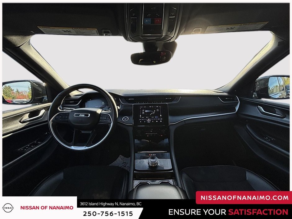 2023 Jeep Grand Cherokee Altitude-30