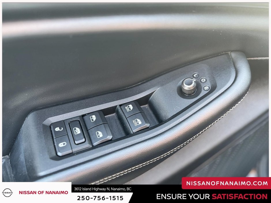 2023 Jeep Grand Cherokee Altitude-16