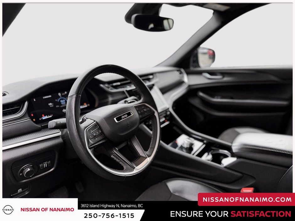 2023 Jeep Grand Cherokee Altitude-33