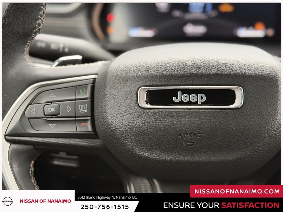 2023 Jeep Grand Cherokee Altitude-27