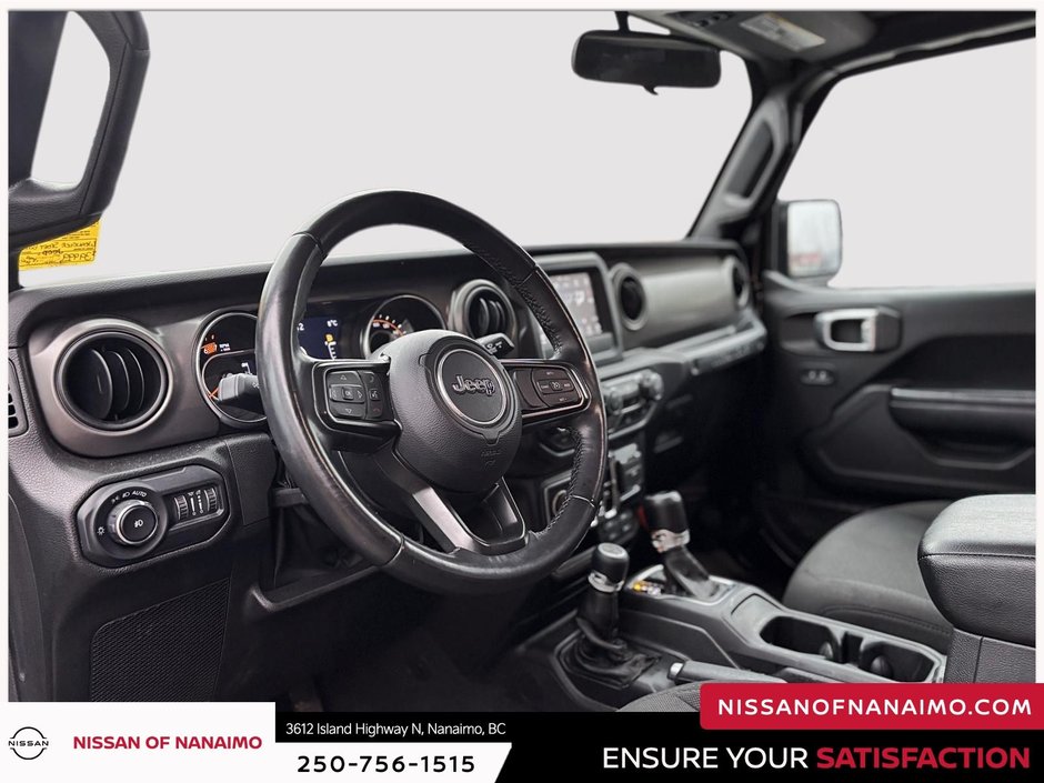 2022 Jeep Wrangler Unlimited Sport-28