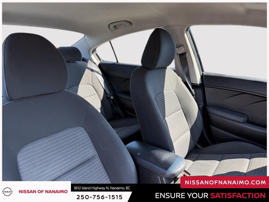 2018 Kia Forte LX-26