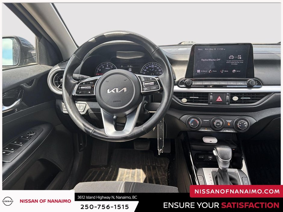 2023 Kia Forte EX-11