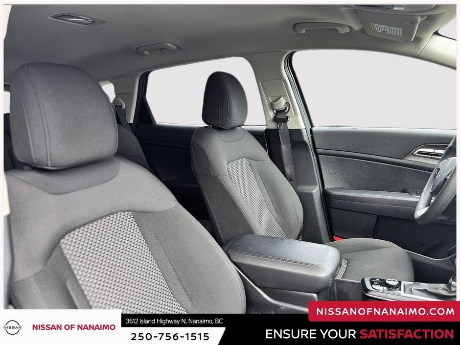 2023 Kia Sportage LX-21
