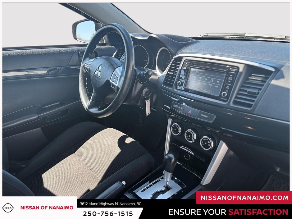 2017 Mitsubishi Lancer ES-18