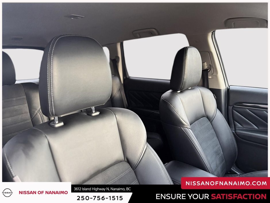 2022 Mitsubishi Outlander PHEV SE-34