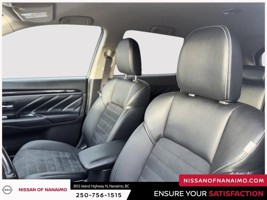 2022 Mitsubishi Outlander PHEV SE-8