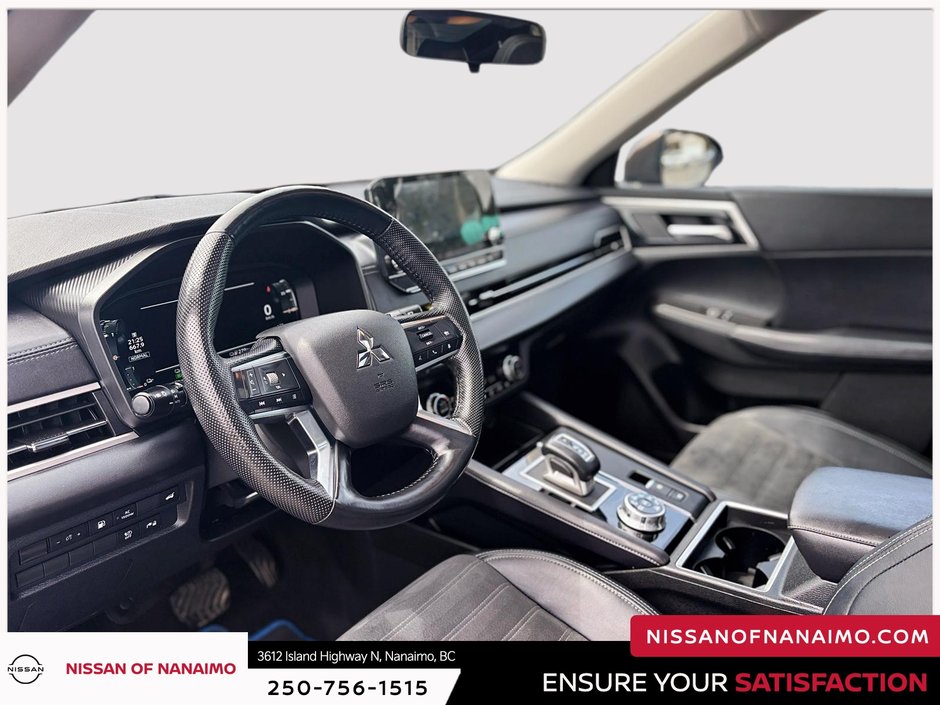 2023 Mitsubishi OUTLANDER PHEV-29