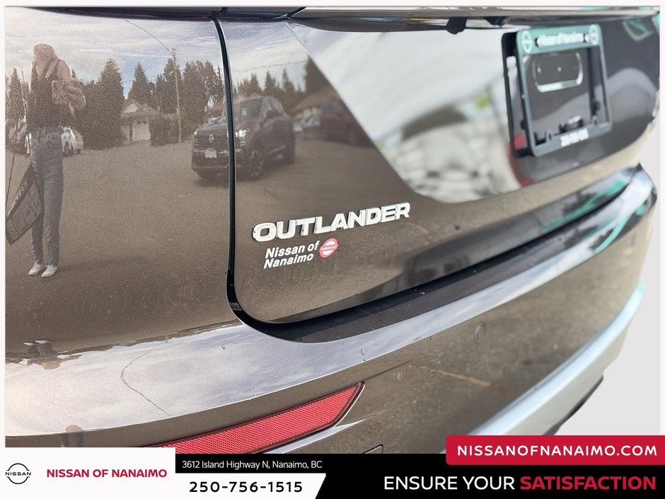 2023 Mitsubishi OUTLANDER PHEV-7