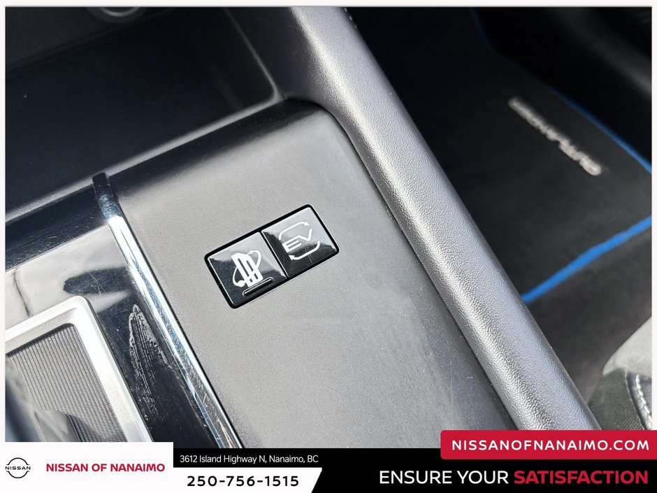 2023 Mitsubishi OUTLANDER PHEV-38