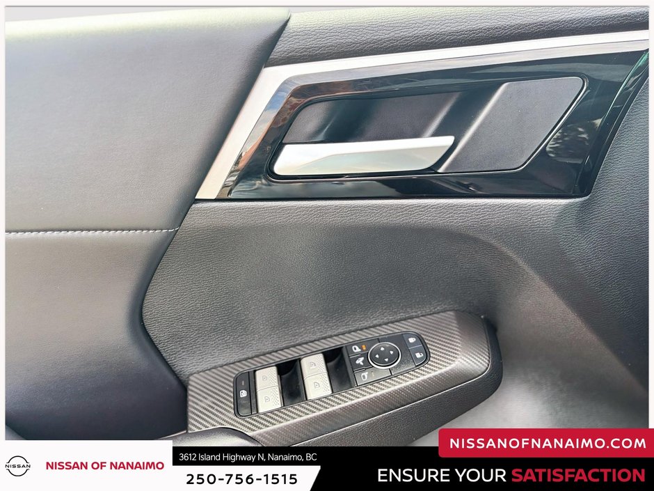 2023 Mitsubishi OUTLANDER PHEV-31