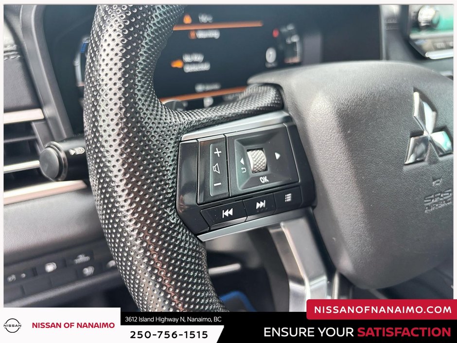 2023 Mitsubishi OUTLANDER PHEV-32
