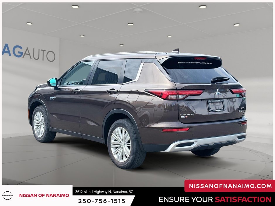 2023 Mitsubishi OUTLANDER PHEV-10