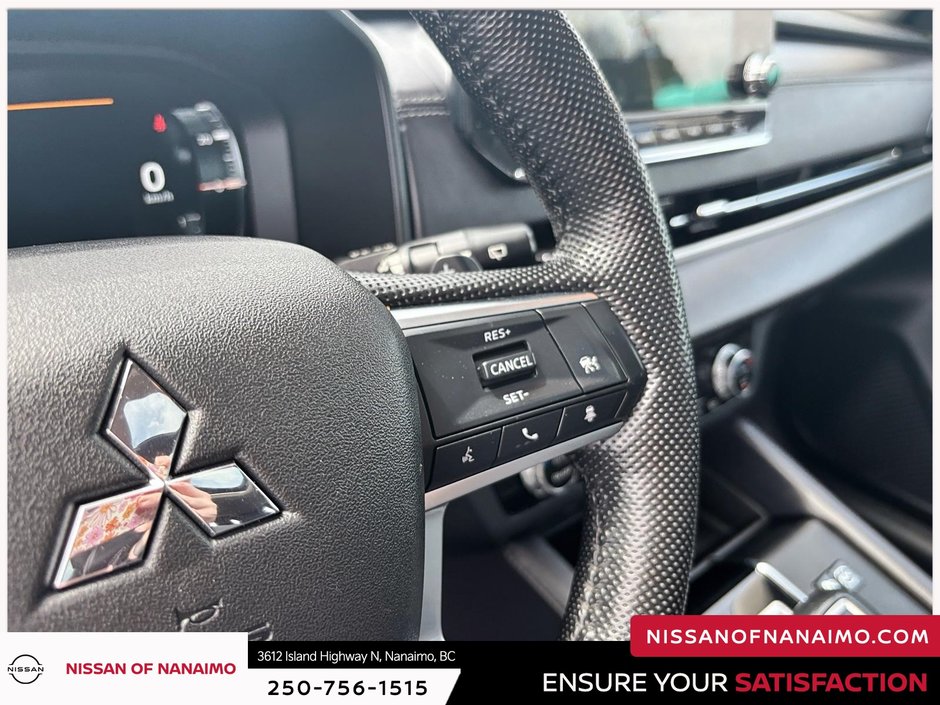 2023 Mitsubishi OUTLANDER PHEV-33