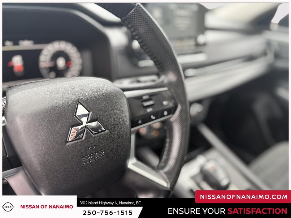 2023 Mitsubishi Outlander PHEV LE-50