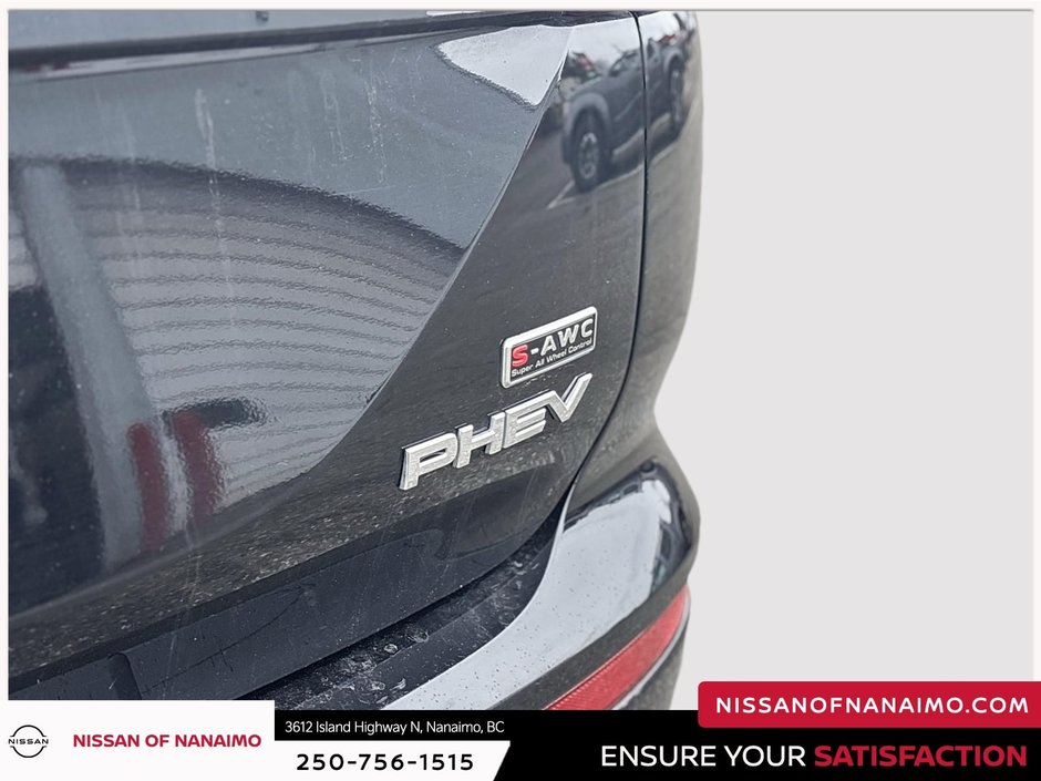 2023 Mitsubishi Outlander PHEV LE-9