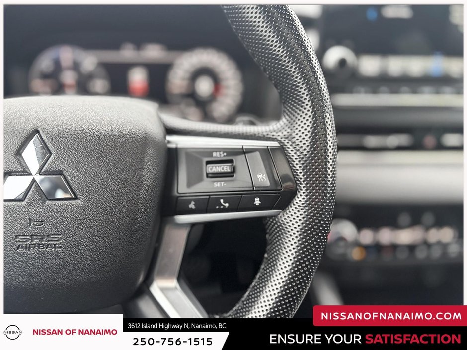 2023 Mitsubishi Outlander PHEV LE-14